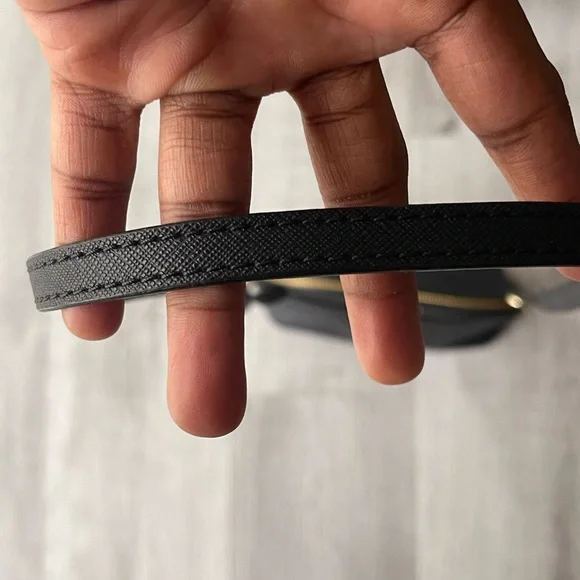 Michael Kors Crossbody Purse - Picture 7 of 8